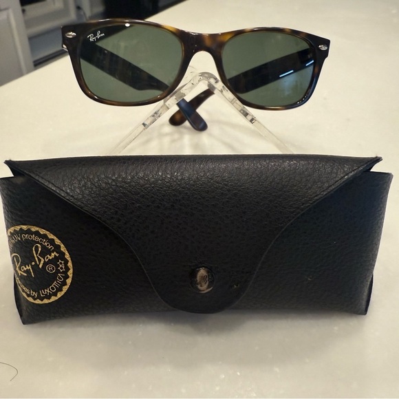 Ray-Ban New Wayfarer Unisex Sunglasses Tortoise/Green Classic RB2132 EUC main image 11
